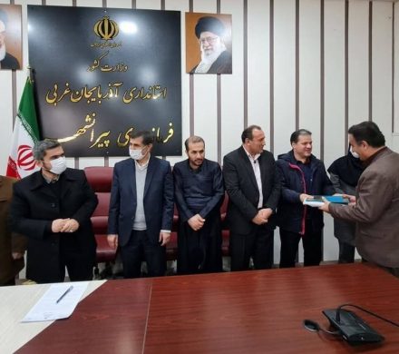 تجلیل از مقامآوران کشوری و جهانی رشتههای ورزشی کاراته