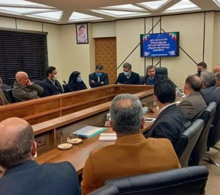 جمعی از مسئولان ورزش استان گیلان با دکتر بنیامین شکوه فر